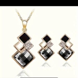 Elegant Gray and Gold Geometric Jewelry Set